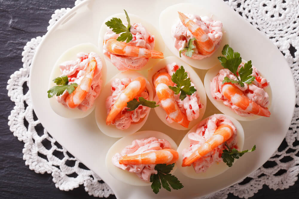 deviled eggs with shrimp