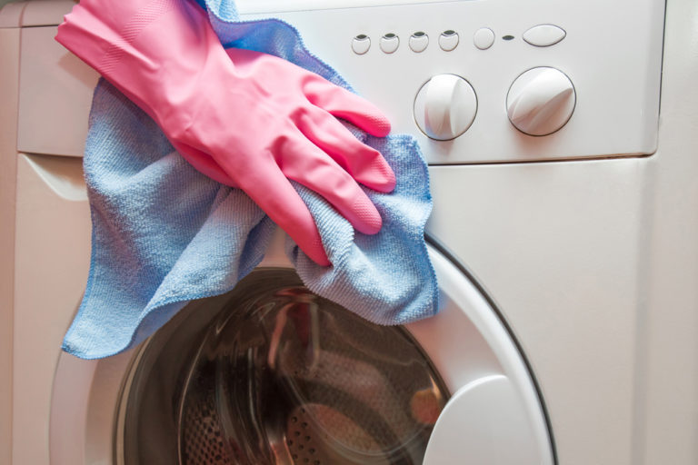 clean-the-outside-of-the-washer