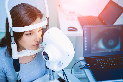 How is Arc Eye Diagnosed