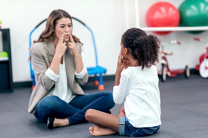 how to get a speech therapist
